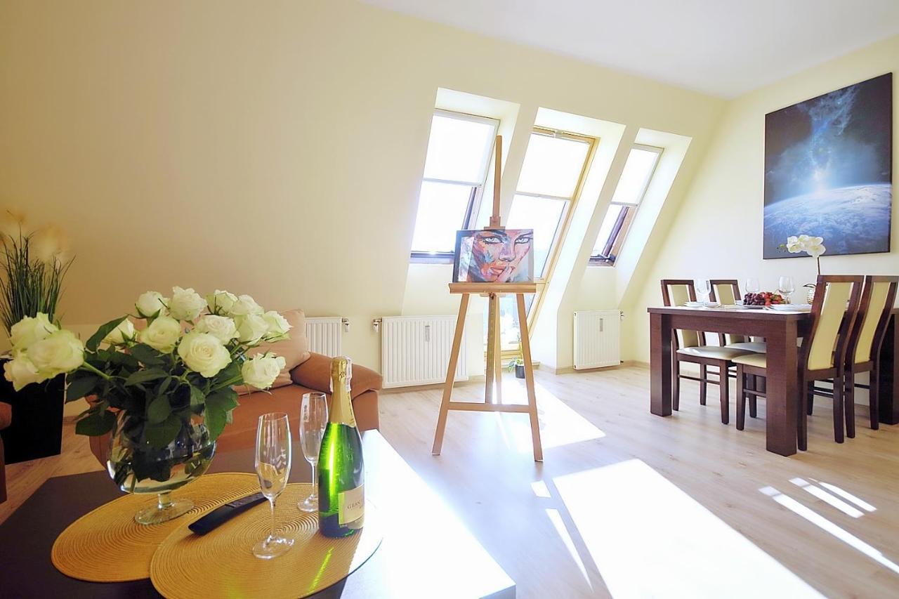 50 M Do Plazy Thobruk Apartamenty Piekna Dama Z Kolobrzegu Εξωτερικό φωτογραφία